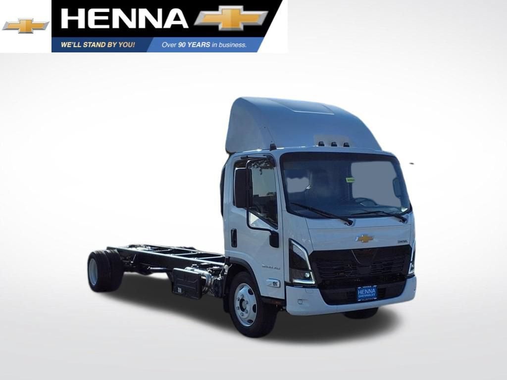 2025 Chevrolet Low Cab Forward's photo