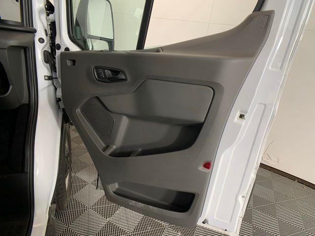 2025 Ford Transit Passenger Van XL - Photo 40