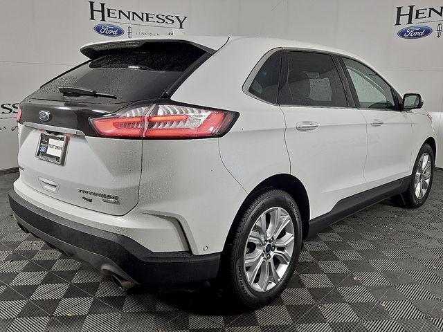 2020 Ford Edge Titanium photo 4