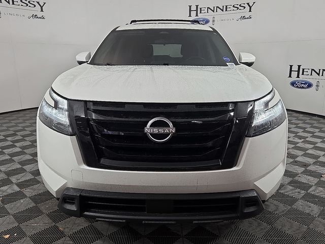 2022 Nissan Pathfinder SV photo 2