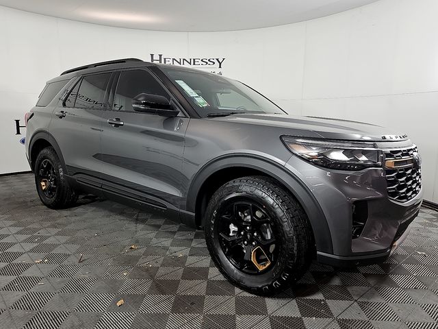 2026 Ford Explorer photo 3