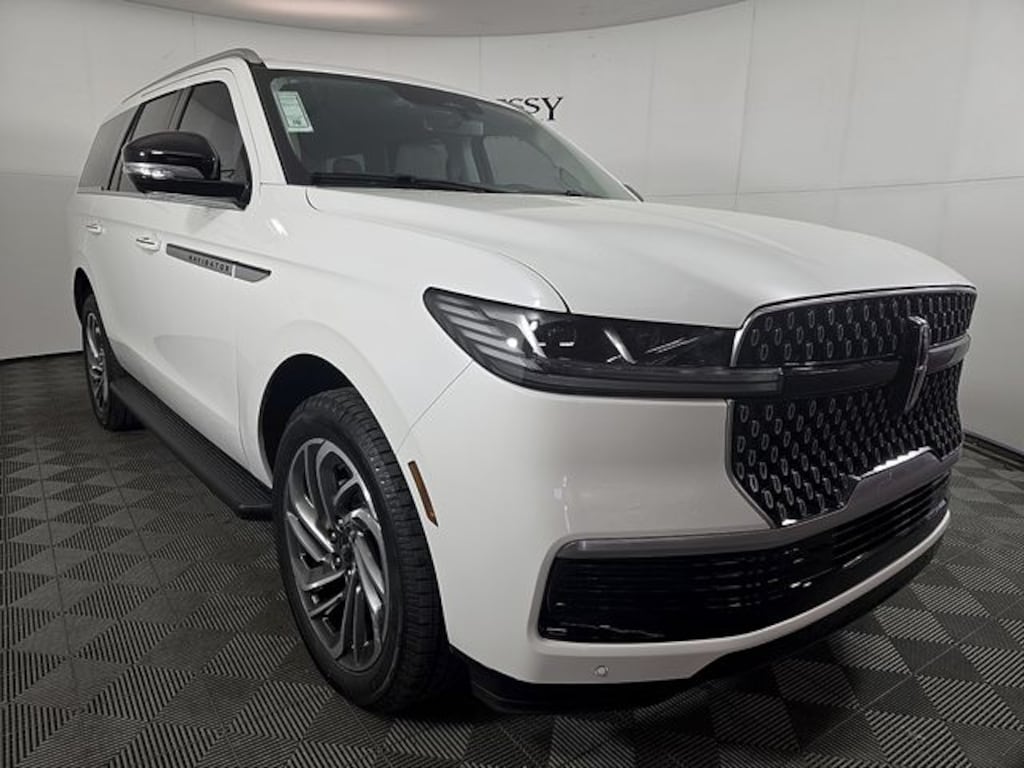 New 2026 Lincoln Navigator Premiere SUV