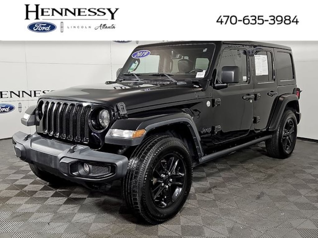 Used 2019 Jeep Wrangler Unlimited Sahara Altitude SUV