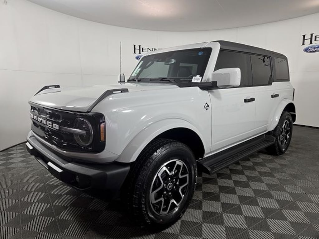 New 2026 Ford Bronco Outer Banks SUV