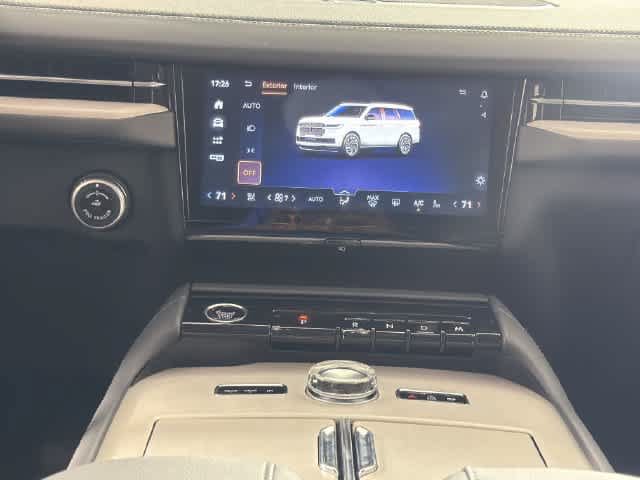 New 2027 Lincoln Navigator L Premiere Premiere 4x2