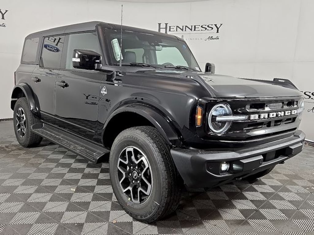 New 2025 Ford Bronco Outer Banks SUV