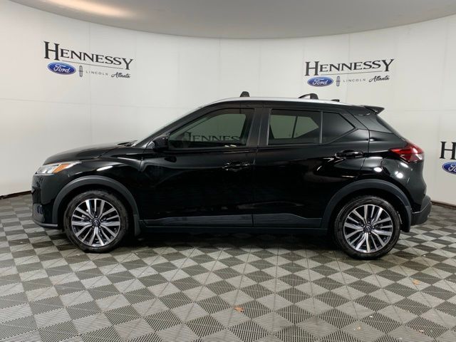 2023 Nissan Kicks SV photo 3