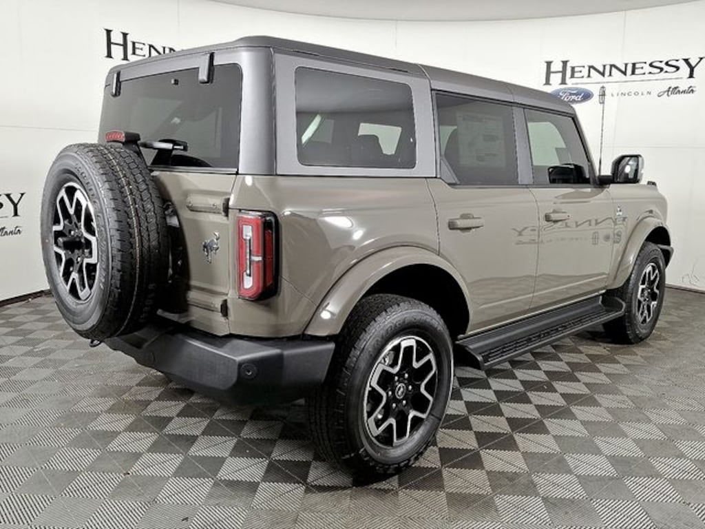 New 2025 Ford Bronco Outer Banks SUV