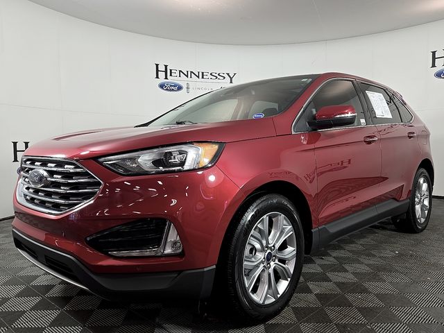 2021 Ford Edge Titanium's photo