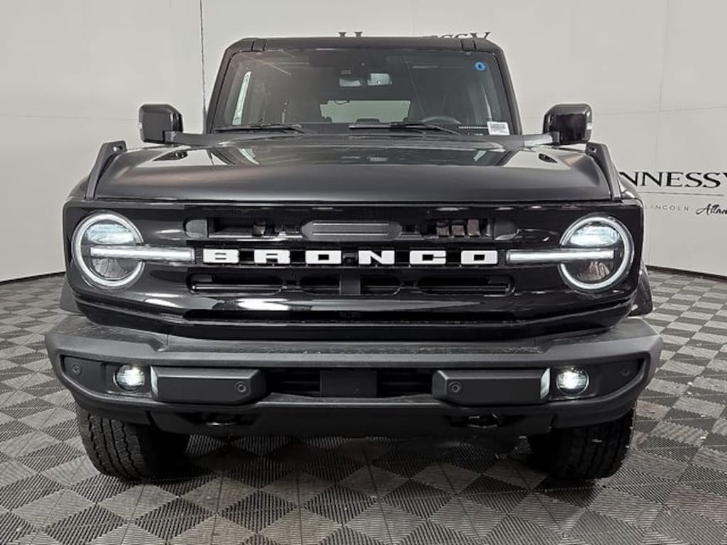 New 2025 Ford Bronco Outer Banks SUV