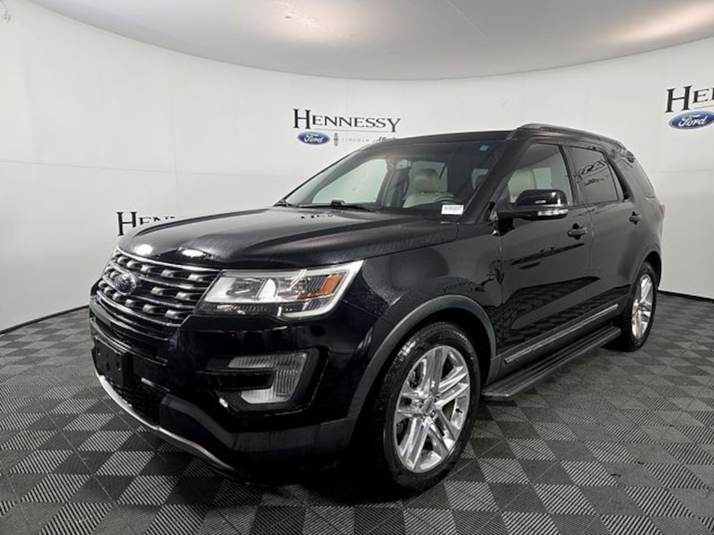 Used 2017 Ford Explorer XLT SUV