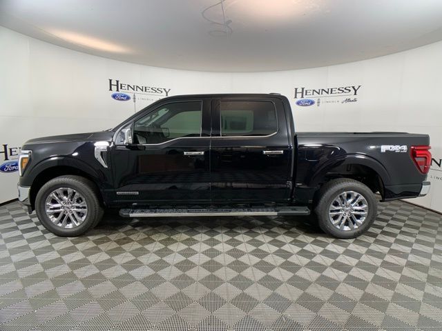 2025 Ford F-150 Lariat photo 3