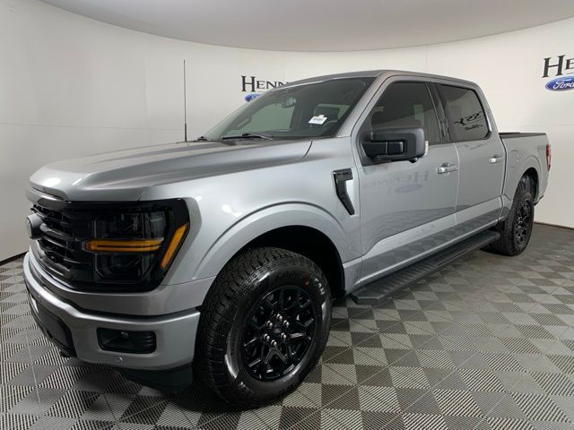 2024 Ford F-150 XLT photo 2