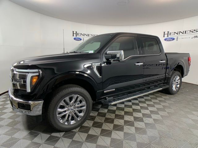 2025 Ford F-150 Lariat photo 2