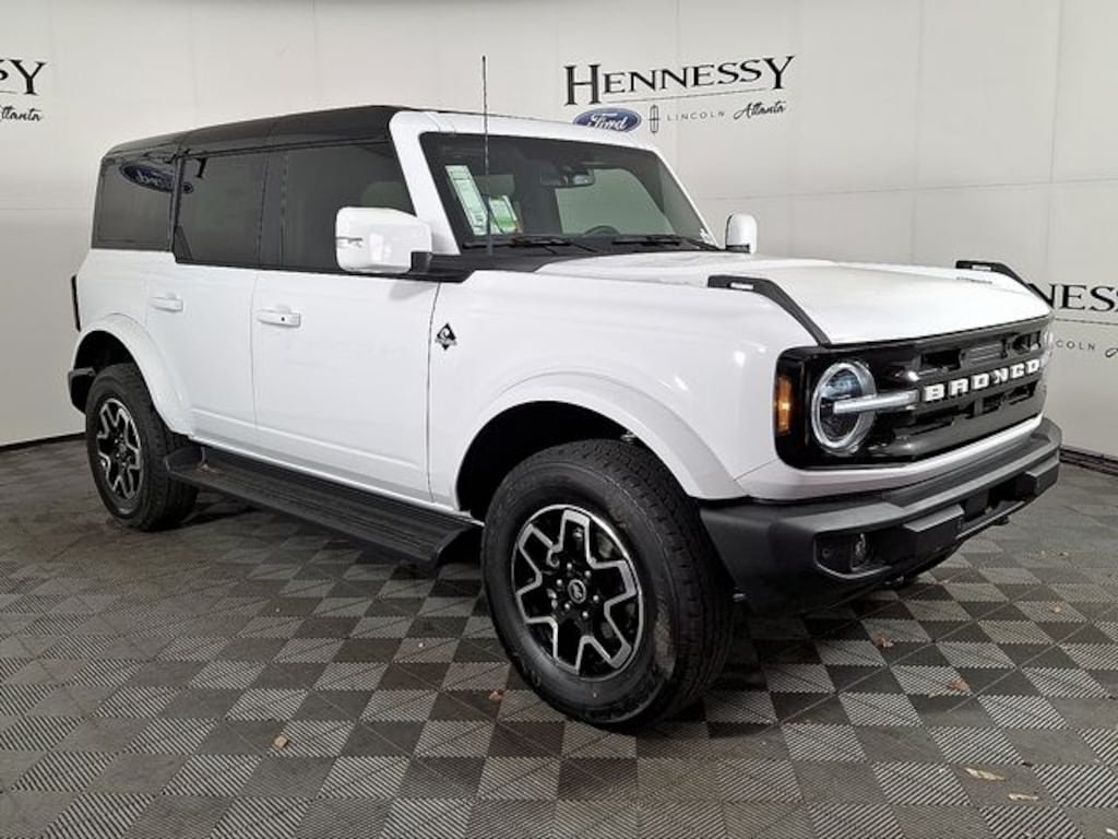 New 2025 Ford Bronco Outer Banks SUV