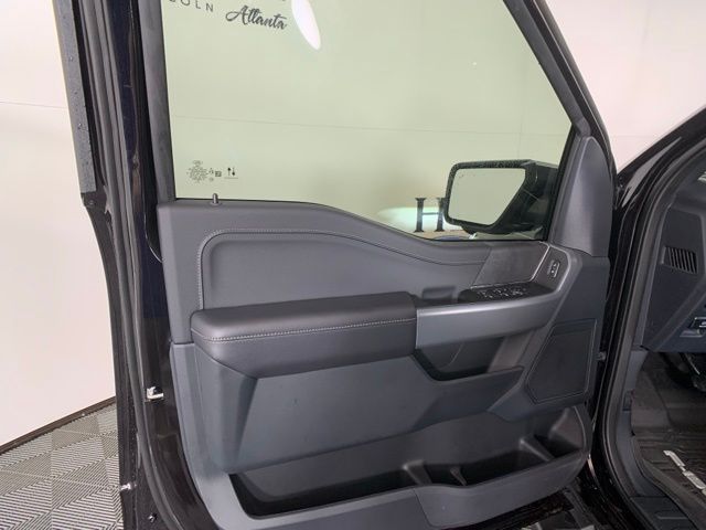 2025 Ford F-150 XLT - Photo 30
