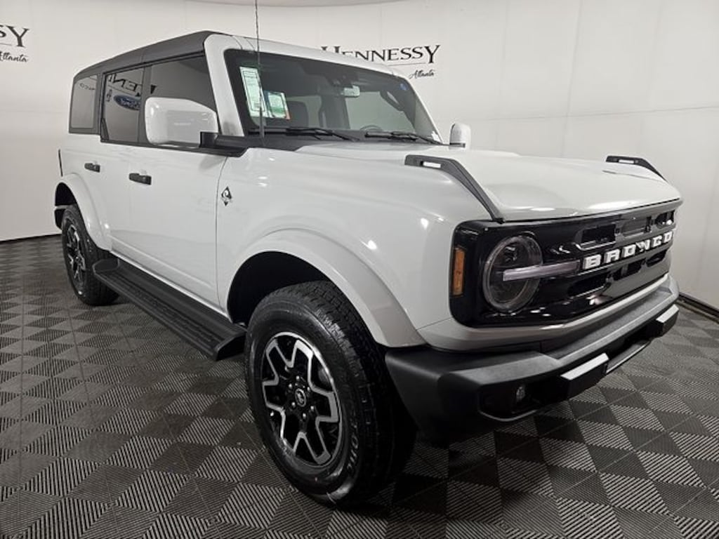New 2026 Ford Bronco Outer Banks SUV