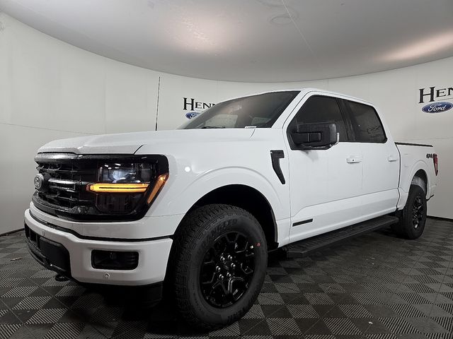 2025 Ford F-150 XLT photo 2