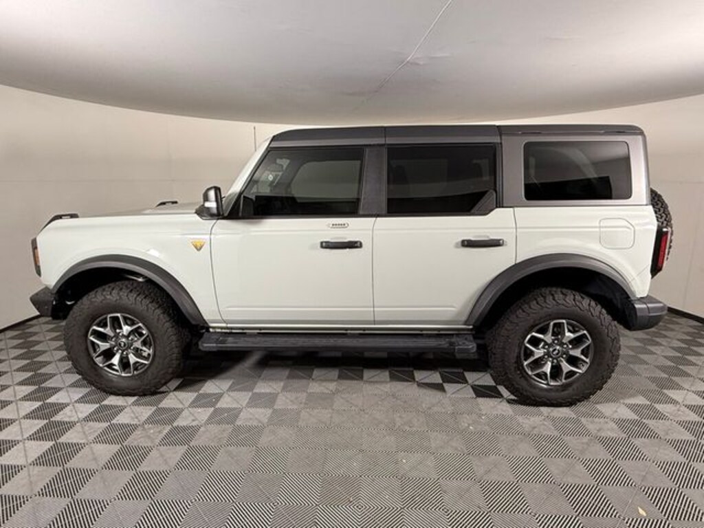 Used 2023 Ford Bronco Badlands SUV