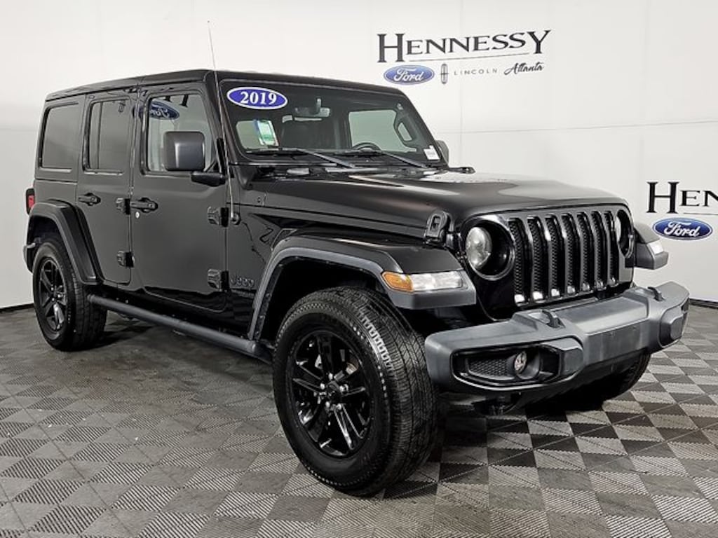 Used 2019 Jeep Wrangler Unlimited Sahara Altitude SUV