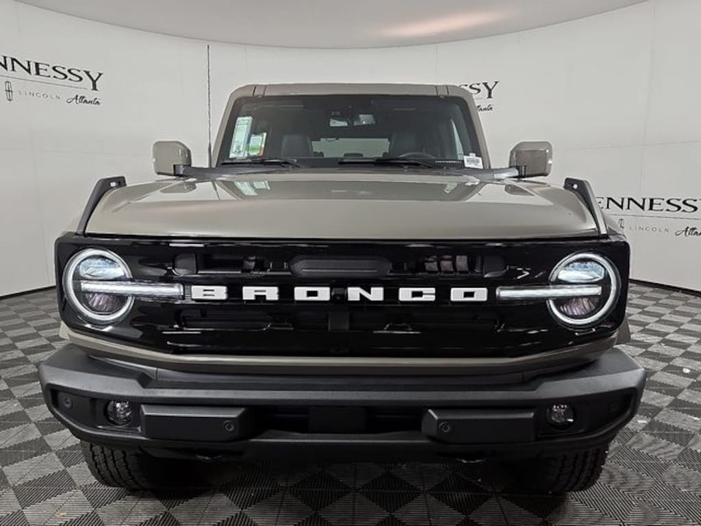New 2025 Ford Bronco Outer Banks SUV