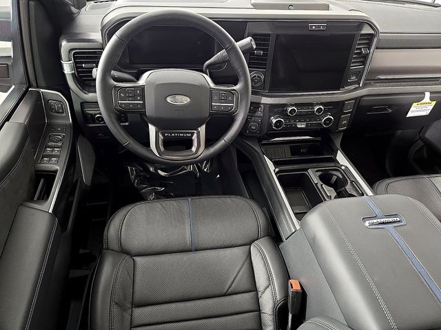 2026 Ford F-250 Super Duty Platinum - Photo 11