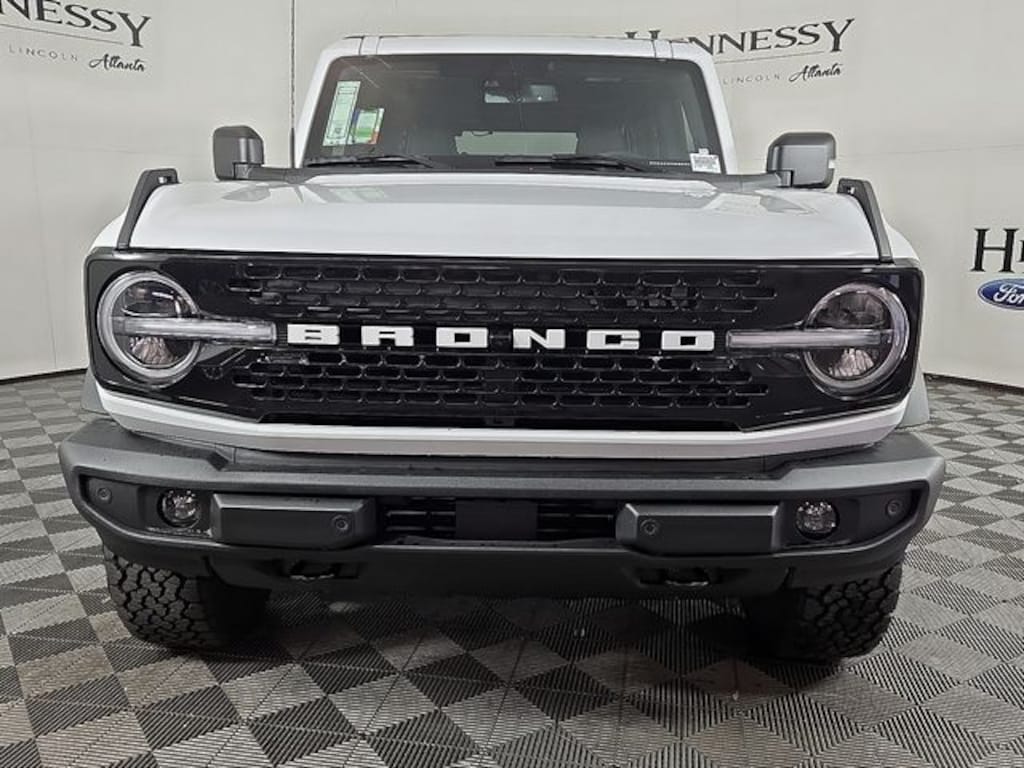 New 2025 Ford Bronco Outer Banks SUV