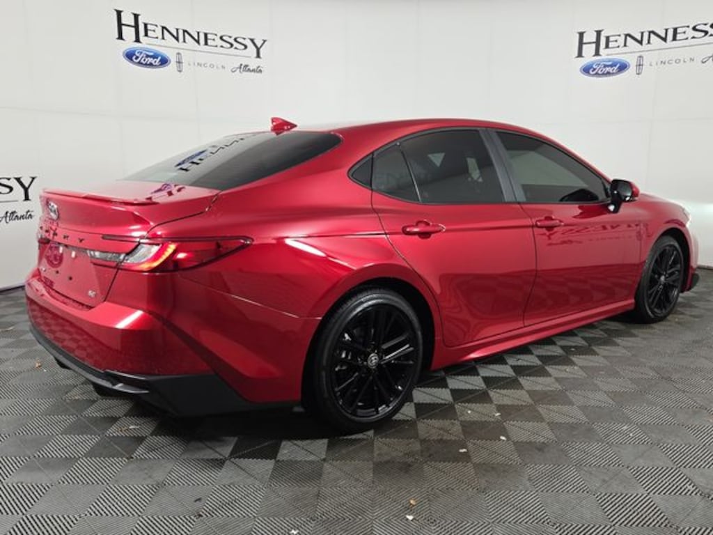 Used 2025 Toyota Camry SE Sedan