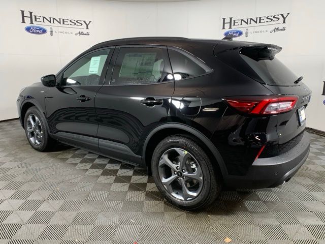 2025 Ford Escape ST-Line photo 4