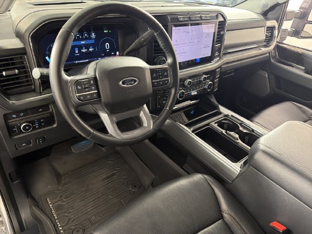 Used 2024 Ford F-250SD Lariat Truck