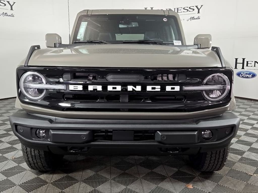 New 2025 Ford Bronco Outer Banks SUV