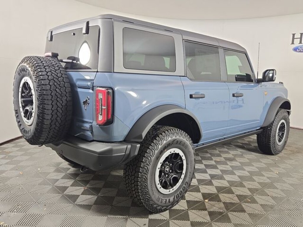 New 2025 Ford Bronco Badlands SUV