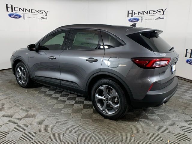 2025 Ford Escape ST-Line photo 2