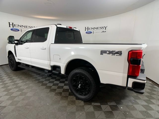 2025 Ford F-250 Lariat photo 4