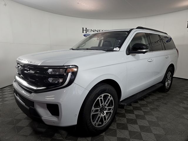 2025 Ford Expedition Active's photo