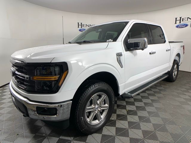2024 Ford F-150 XLT photo 2