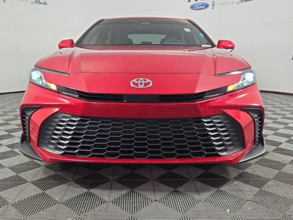 Used 2025 Toyota Camry SE Sedan