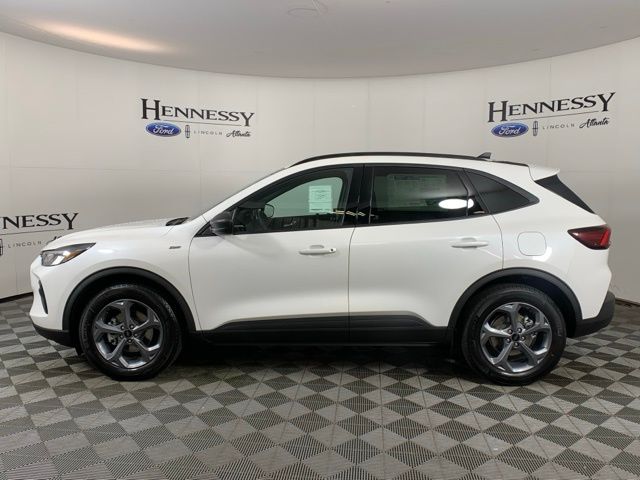 2025 Ford Escape ST-Line photo 3