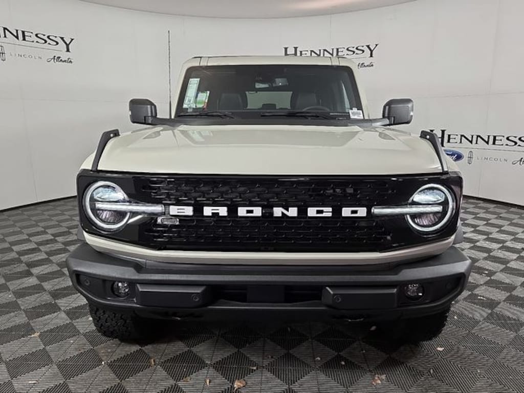 New 2025 Ford Bronco Outer Banks SUV