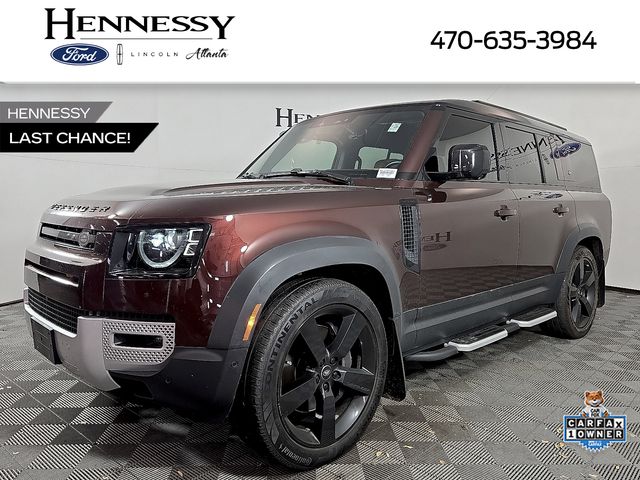 2023 Land Rover Defender SE's photo