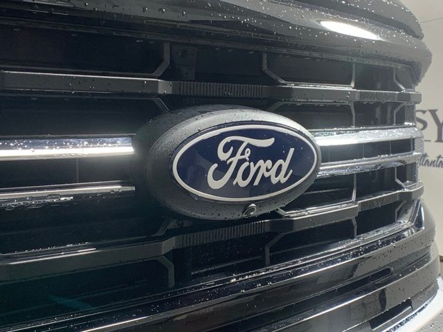 2025 Ford F-150 XLT - Photo 13