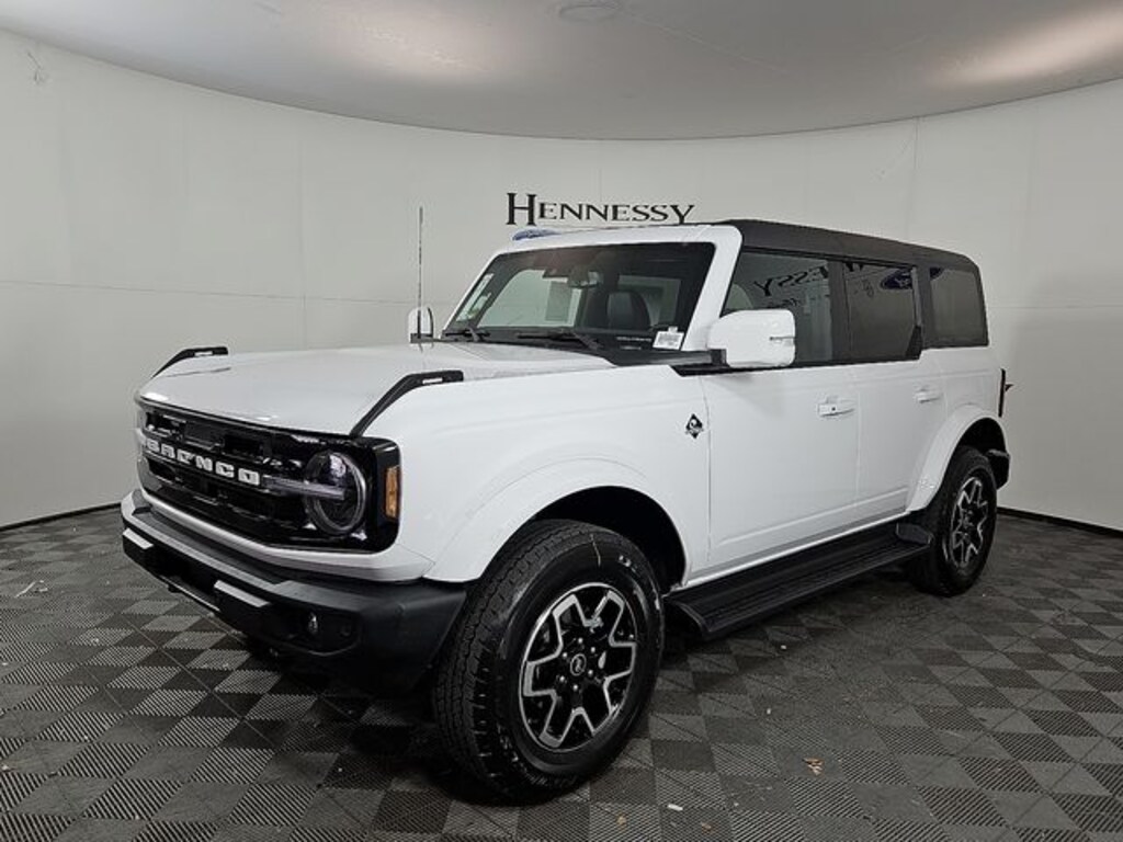 New 2025 Ford Bronco Outer Banks SUV