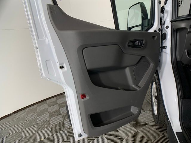 2025 Ford Transit Passenger Van XLT - Photo 37
