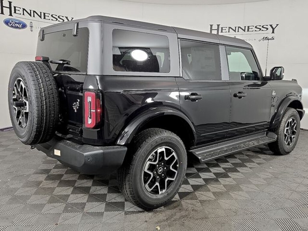 New 2025 Ford Bronco Outer Banks SUV