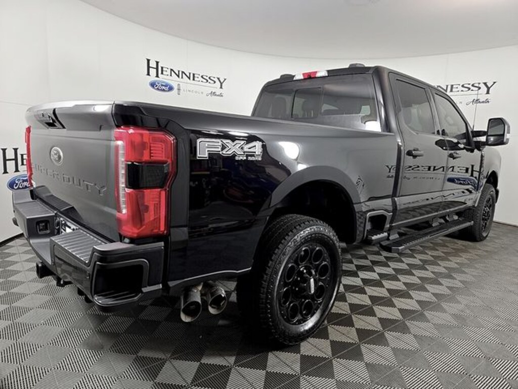 New 2025 Ford F-250 Truck Crew Cab