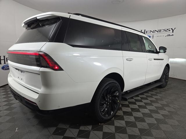 2025 Lincoln Navigator L Reserve photo 4
