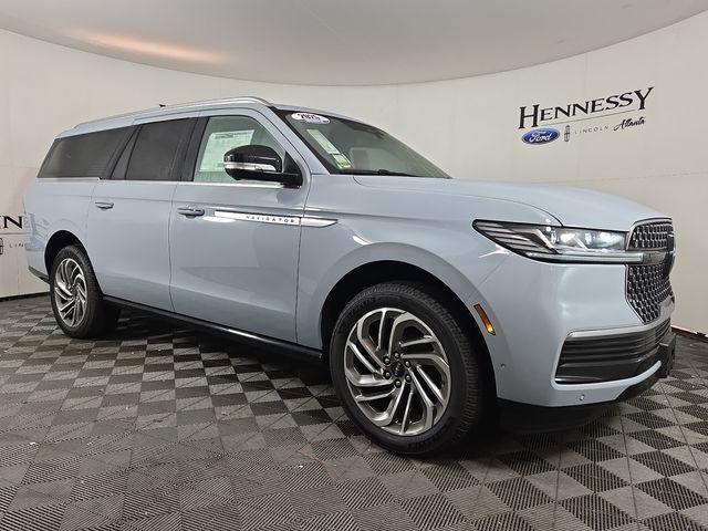 2025 Lincoln Navigator L Reserve photo 3