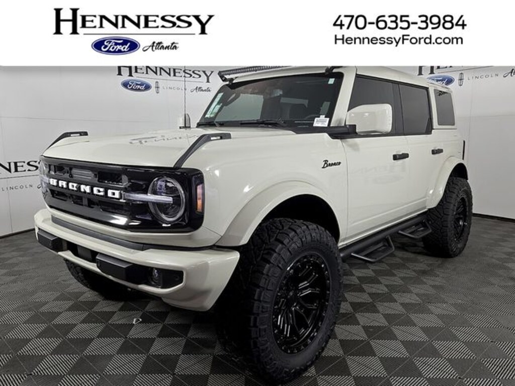 New 2026 Ford Bronco Outer Banks SUV