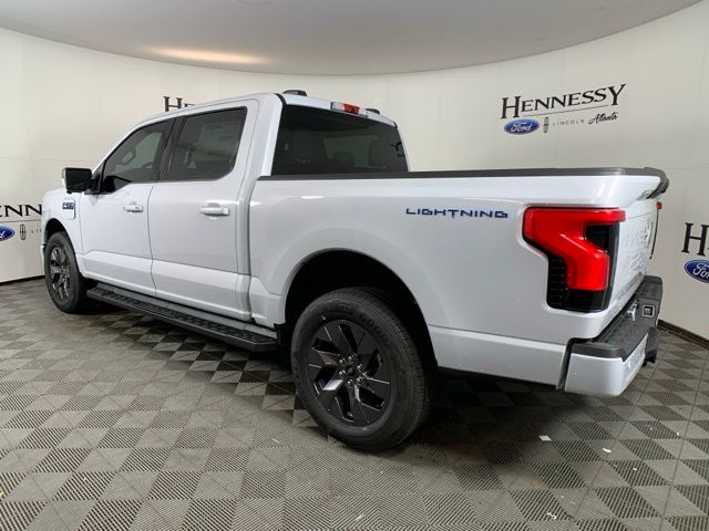 2025 Ford F-150 Lightning photo 4