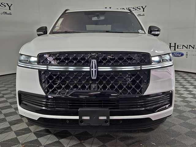 2025 Lincoln Navigator Reserve photo 2